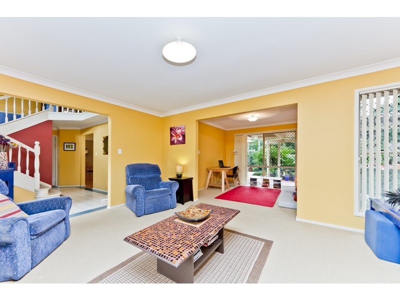18 Saraband Drive, Eatons Hill QLD 4037