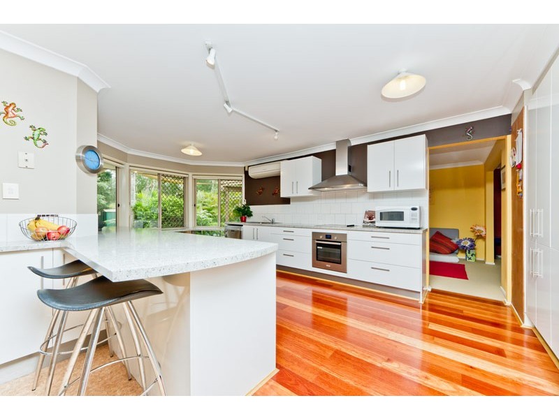 18 Saraband Drive, Eatons Hill QLD 4037