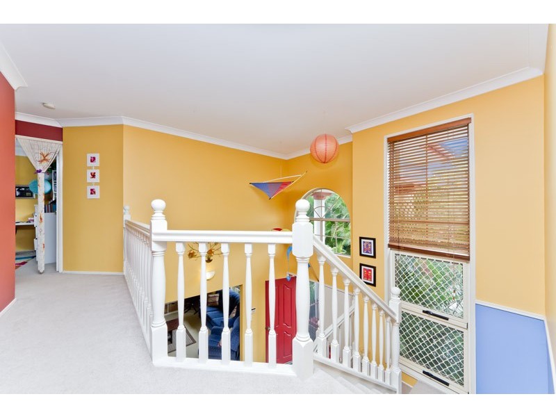 18 Saraband Drive, Eatons Hill QLD 4037