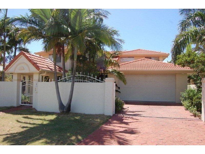 21 Midnight Court, Runaway Bay QLD 4216