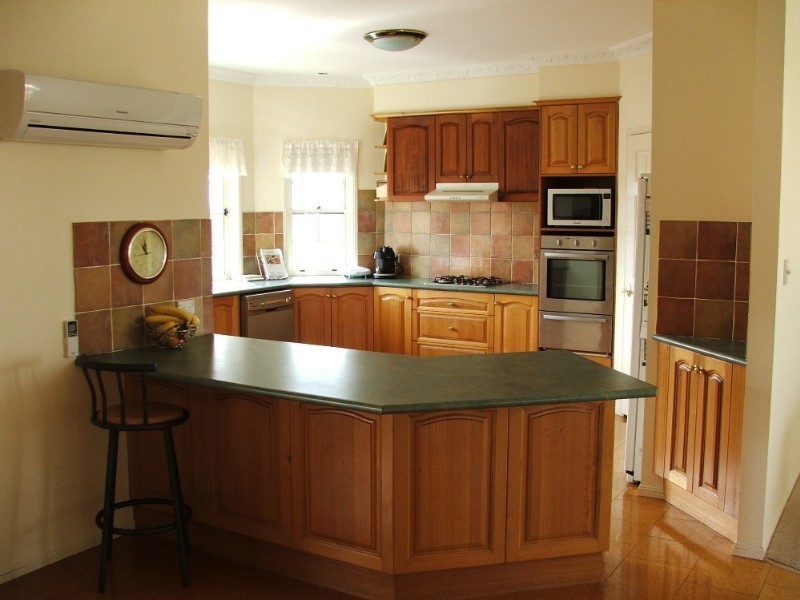 2 Ramada Place, Highland Park QLD 4211