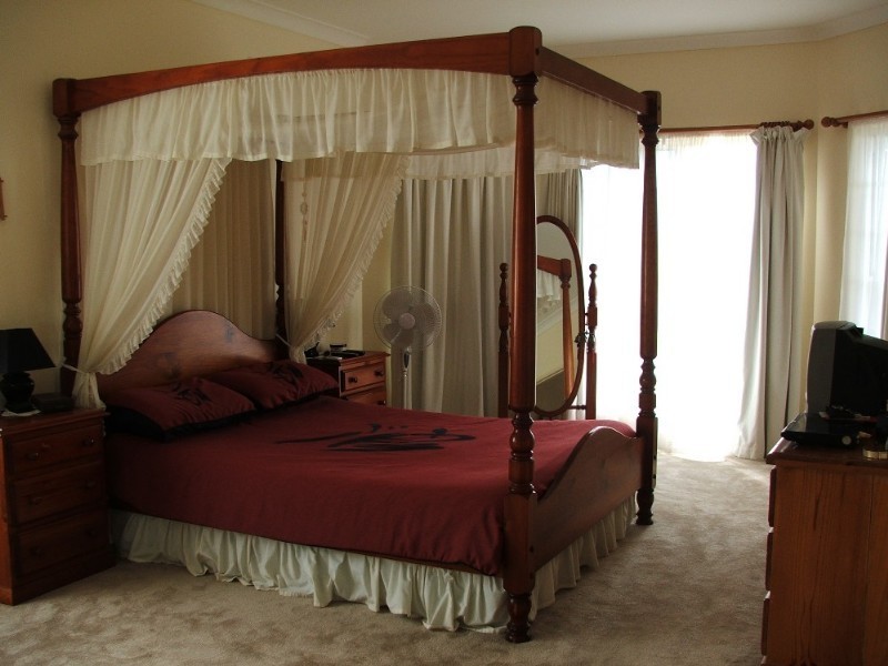 2 Ramada Place, Highland Park QLD 4211