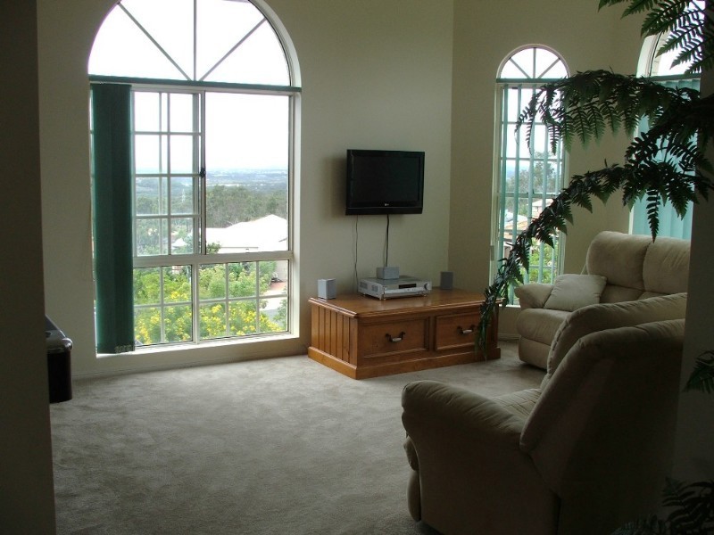 2 Ramada Place, Highland Park QLD 4211