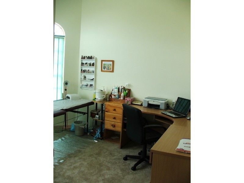 2 Ramada Place, Highland Park QLD 4211