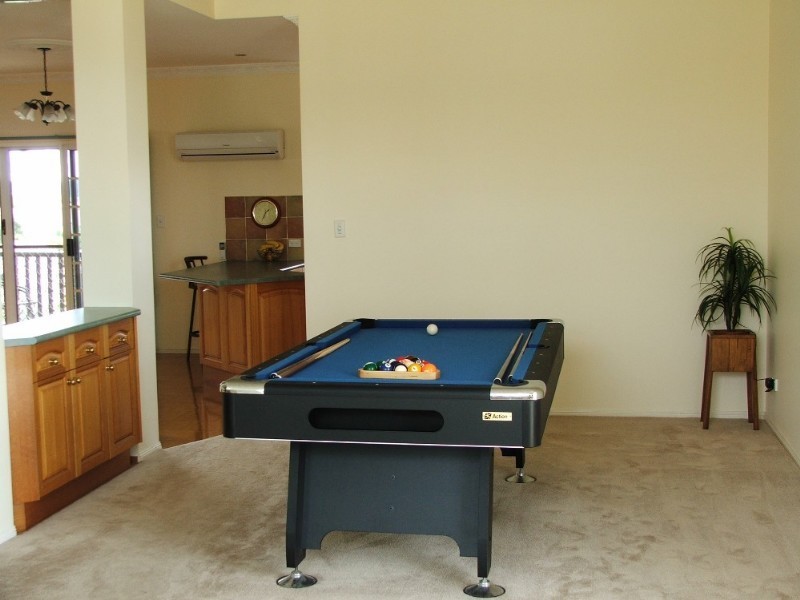 2 Ramada Place, Highland Park QLD 4211