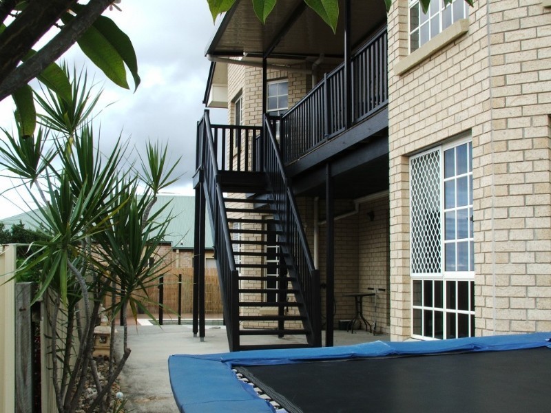 2 Ramada Place, Highland Park QLD 4211