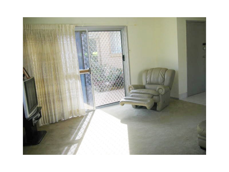 33 Inveray Avenue, Benowa QLD 4217