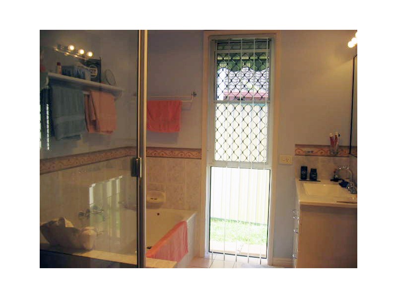 25 Carpenter Court, Worongary QLD 4213