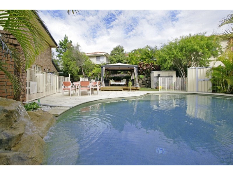 18 White Cap Close, Pacific Pines QLD 4211