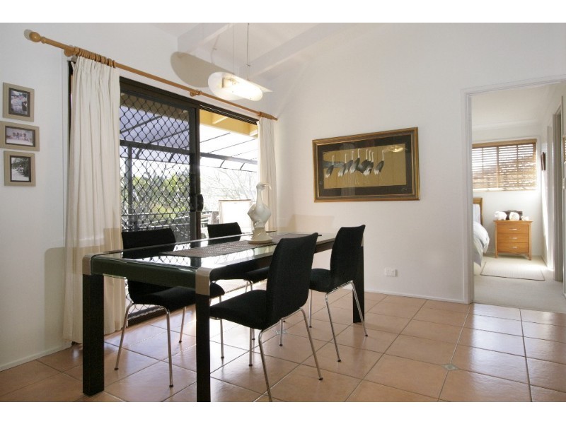 8 Grevillia  Avenue, Southport QLD 4215