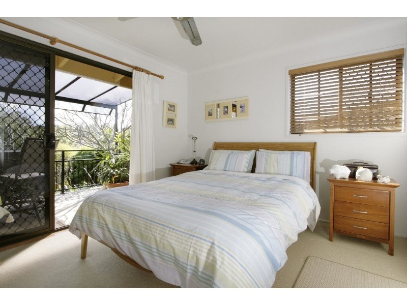 8 Grevillia  Avenue, Southport QLD 4215