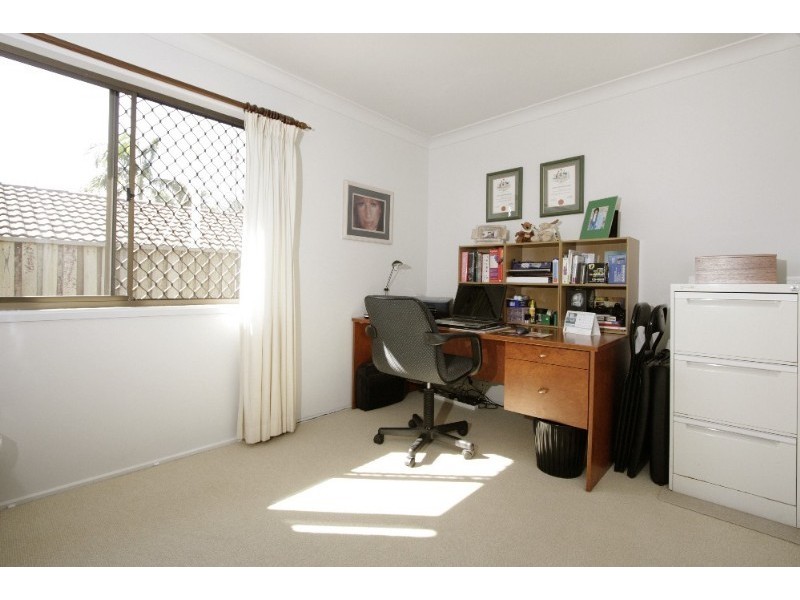 8 Grevillia  Avenue, Southport QLD 4215