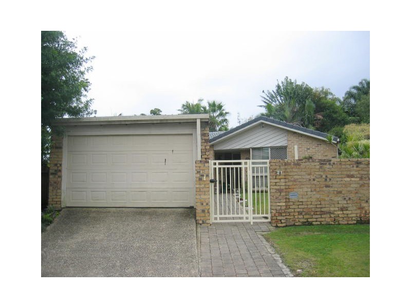 21 Levestam Court, Carrara QLD 4211