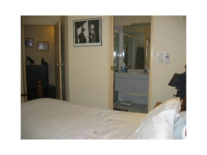 21 Levestam Court, Carrara QLD 4211