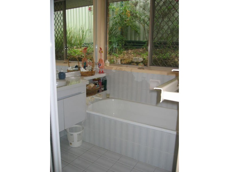 21 Levestam Court, Carrara QLD 4211