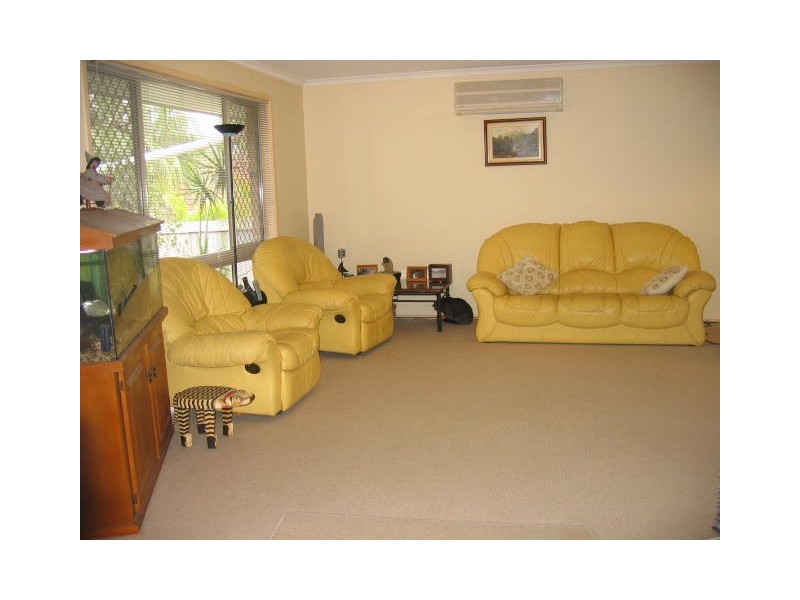 21 Levestam Court, Carrara QLD 4211