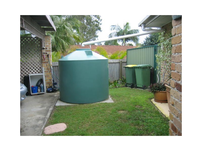 21 Levestam Court, Carrara QLD 4211