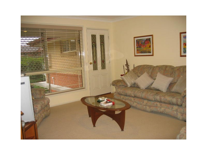 1/10 Dauphin Crescent, Merrimac QLD 4226