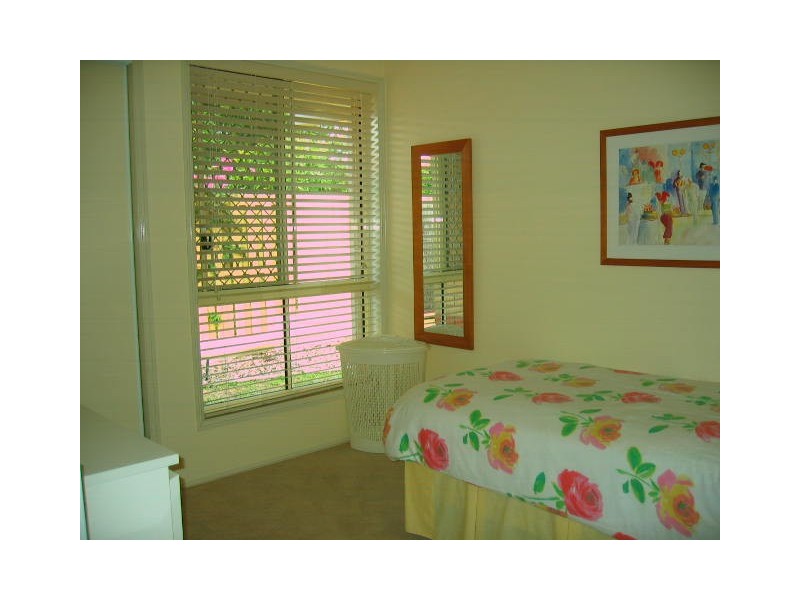 1/10 Dauphin Crescent, Merrimac QLD 4226