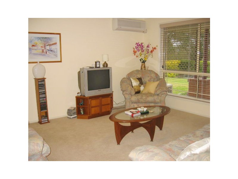 1/10 Dauphin Crescent, Merrimac QLD 4226