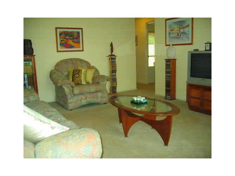 1/10 Dauphin Crescent, Merrimac QLD 4226