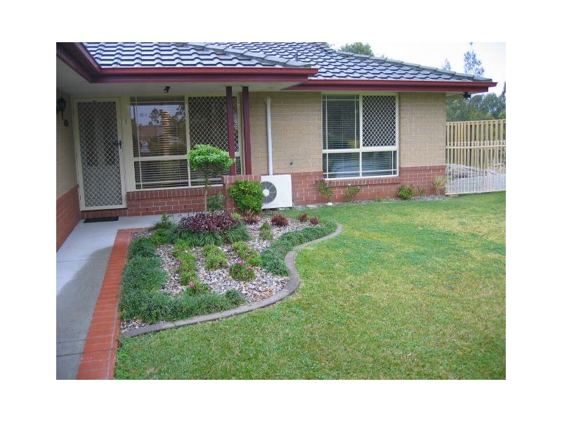 1/10 Dauphin Crescent, Merrimac QLD 4226