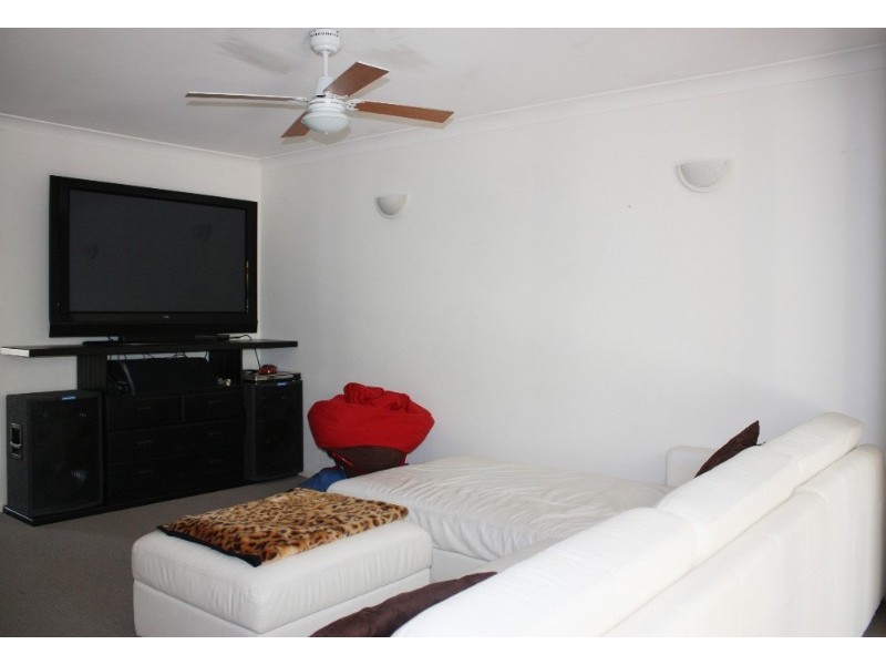 11/19 Santa Barbara Road, Hope Island QLD 4212