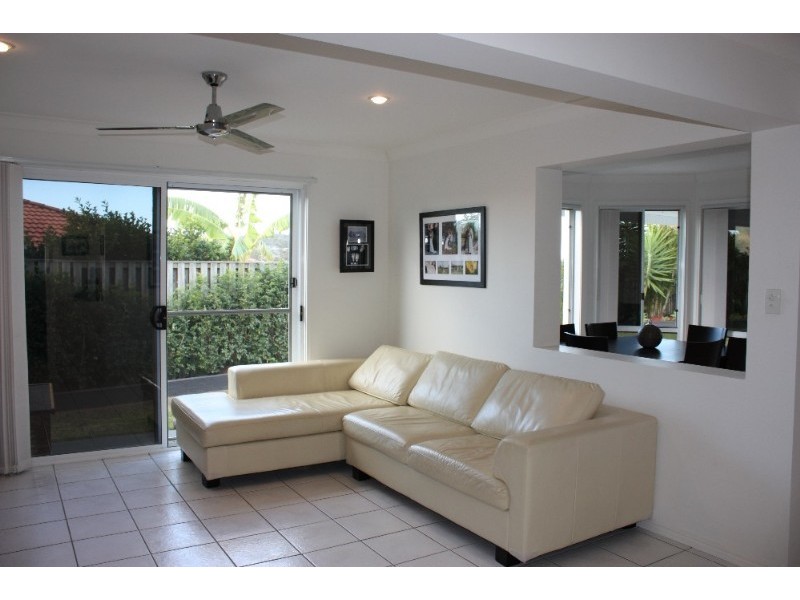 13 Brissendon Street, Maudsland QLD 4210