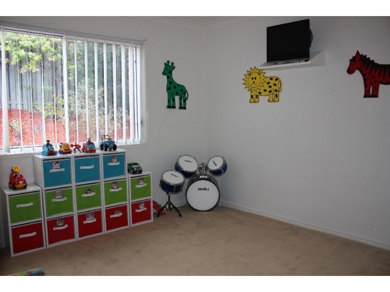 13 Brissendon Street, Maudsland QLD 4210