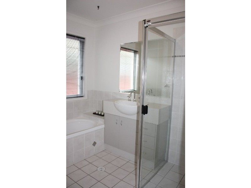 13 Brissendon Street, Maudsland QLD 4210