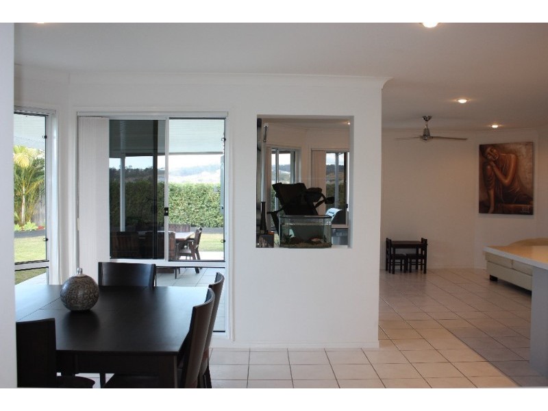 13 Brissendon Street, Maudsland QLD 4210