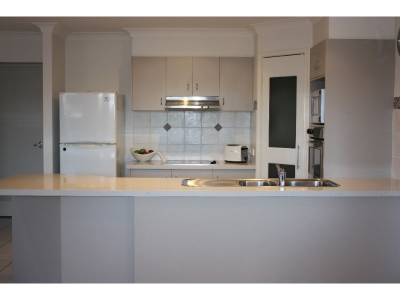 13 Brissendon Street, Maudsland QLD 4210