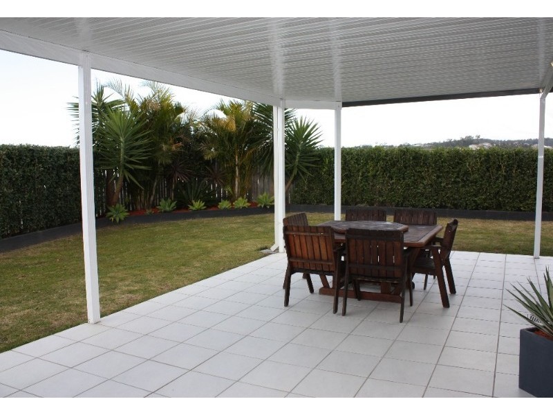 13 Brissendon Street, Maudsland QLD 4210