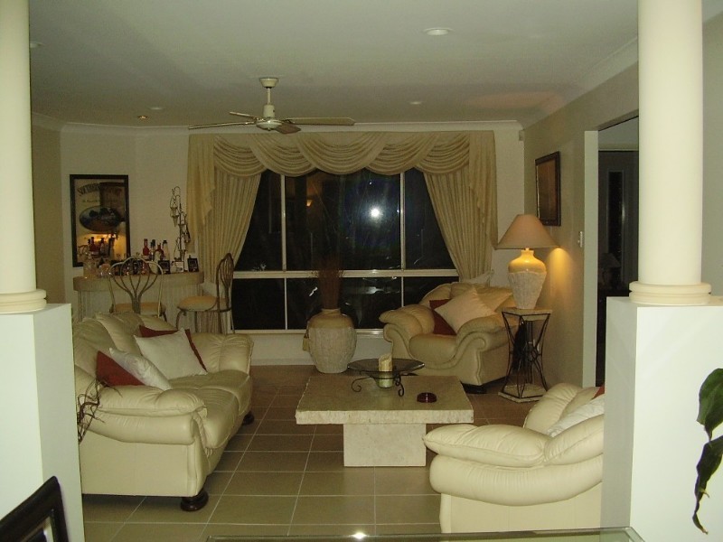 23 Highvale Drive, Helensvale QLD 4212