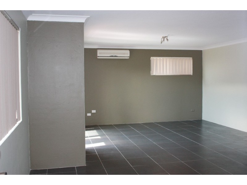 1/44 Oceanic Drive, Mermaid Waters QLD 4218