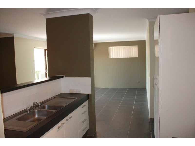 1/44 Oceanic Drive, Mermaid Waters QLD 4218