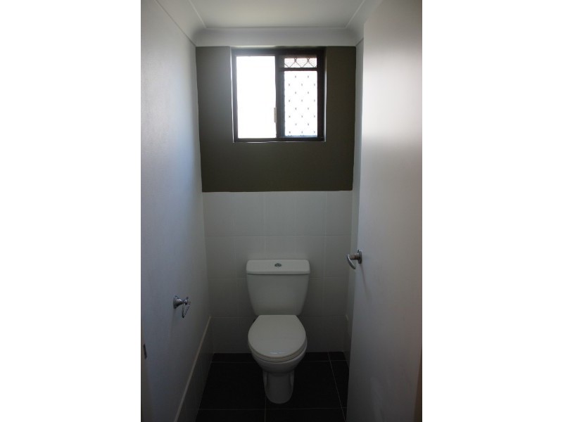 1/44 Oceanic Drive, Mermaid Waters QLD 4218