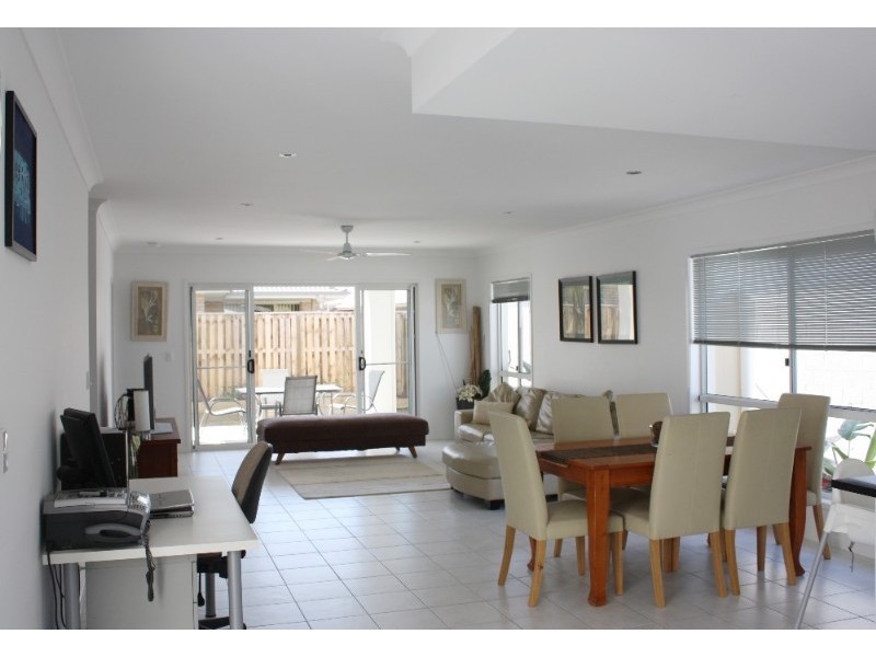 47 Runway Drive, Upper Coomera QLD 4209