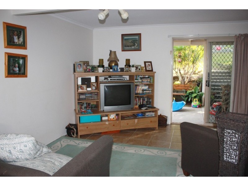 27 Barrine Drive, Worongary QLD 4213