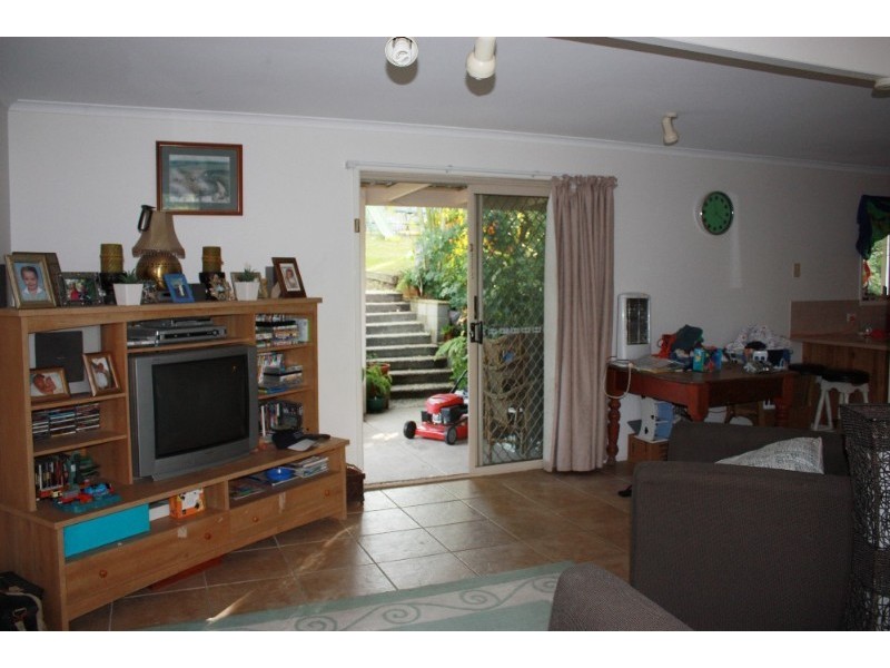 27 Barrine Drive, Worongary QLD 4213