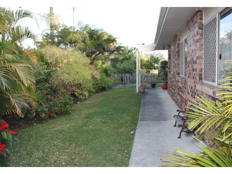 27 Barrine Drive, Worongary QLD 4213