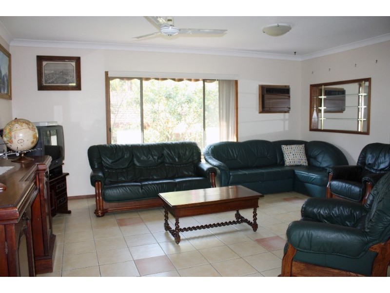 3 Horsham Place, Helensvale QLD 4212