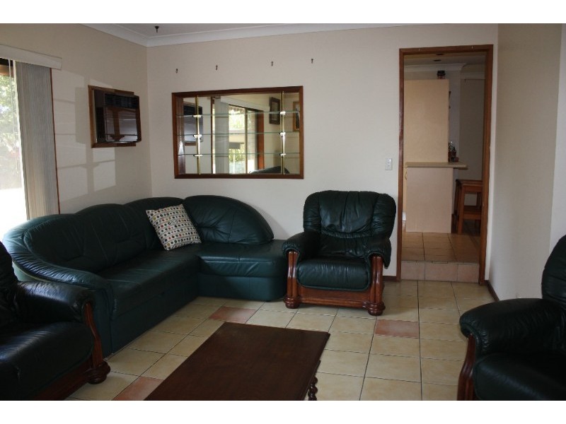 3 Horsham Place, Helensvale QLD 4212