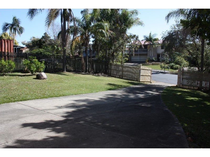 3 Horsham Place, Helensvale QLD 4212