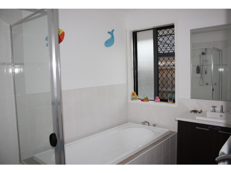 15 Bader Road, Upper Coomera QLD 4209