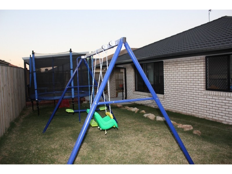 15 Bader Road, Upper Coomera QLD 4209