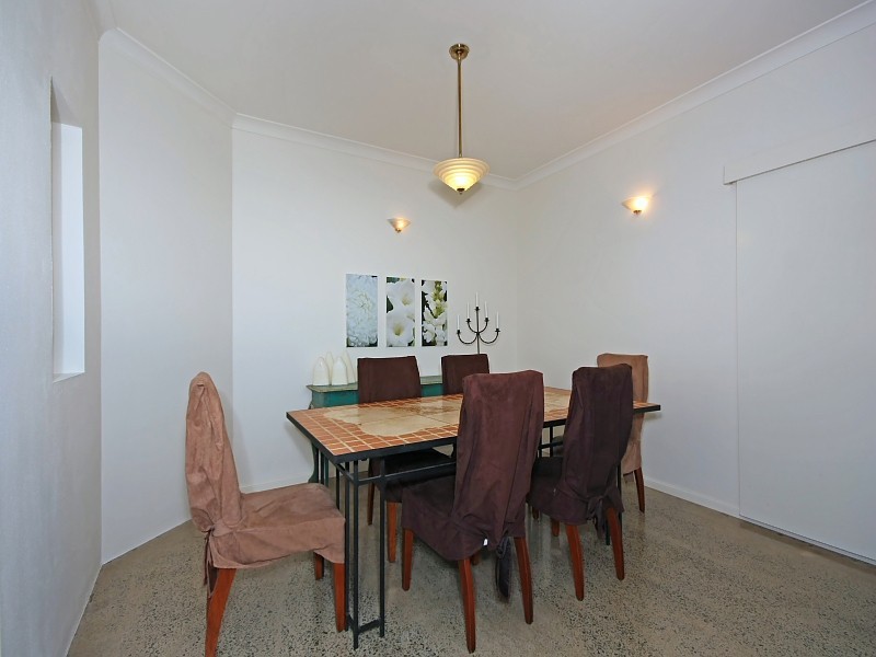 5 Ivor Court, Benowa QLD 4217