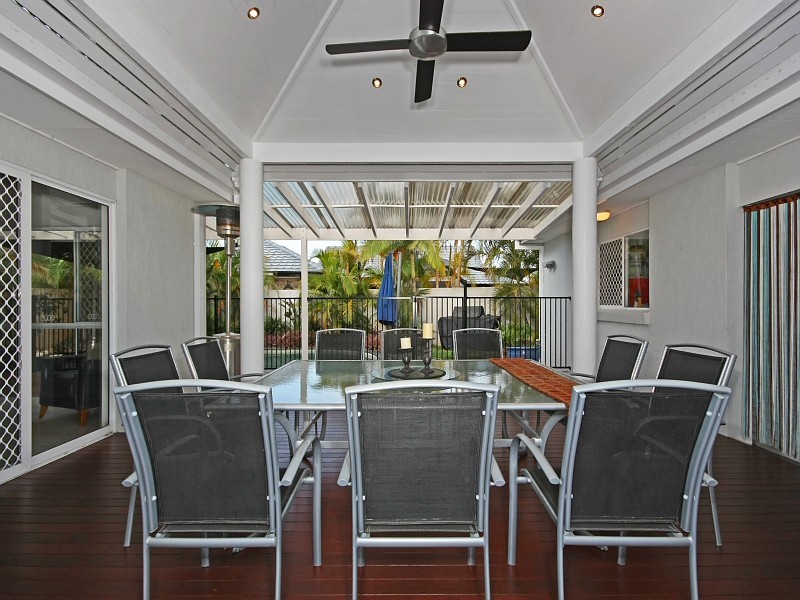 5 Ivor Court, Benowa QLD 4217