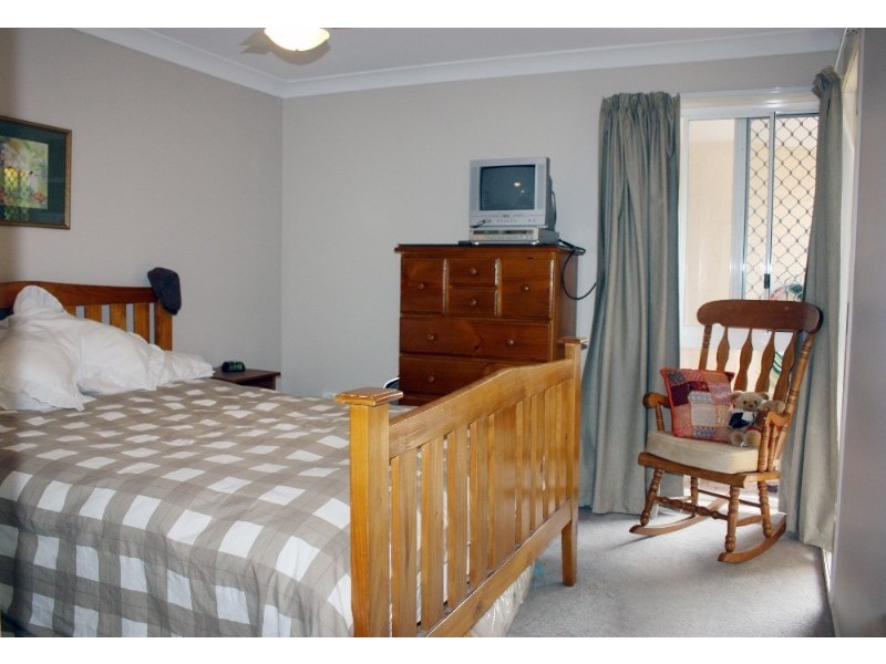 27/128 Benowa Road, Southport QLD 4215