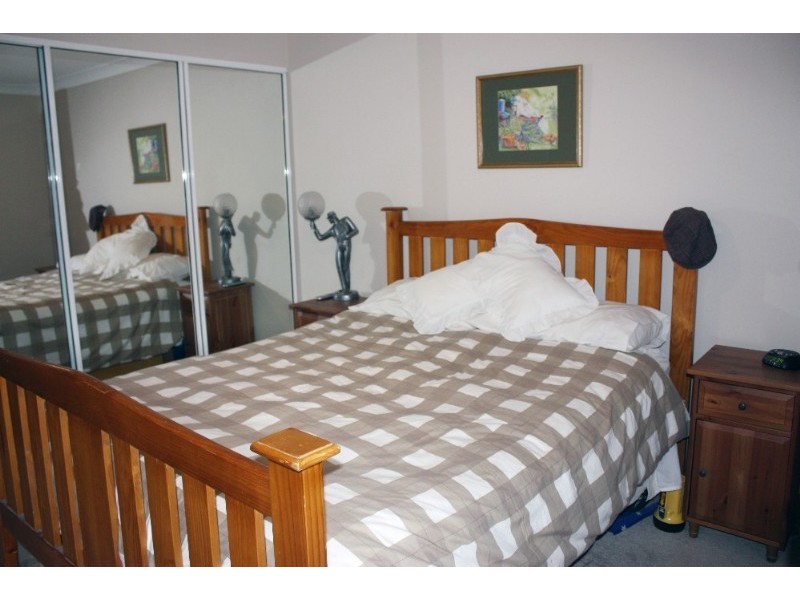 27/128 Benowa Road, Southport QLD 4215